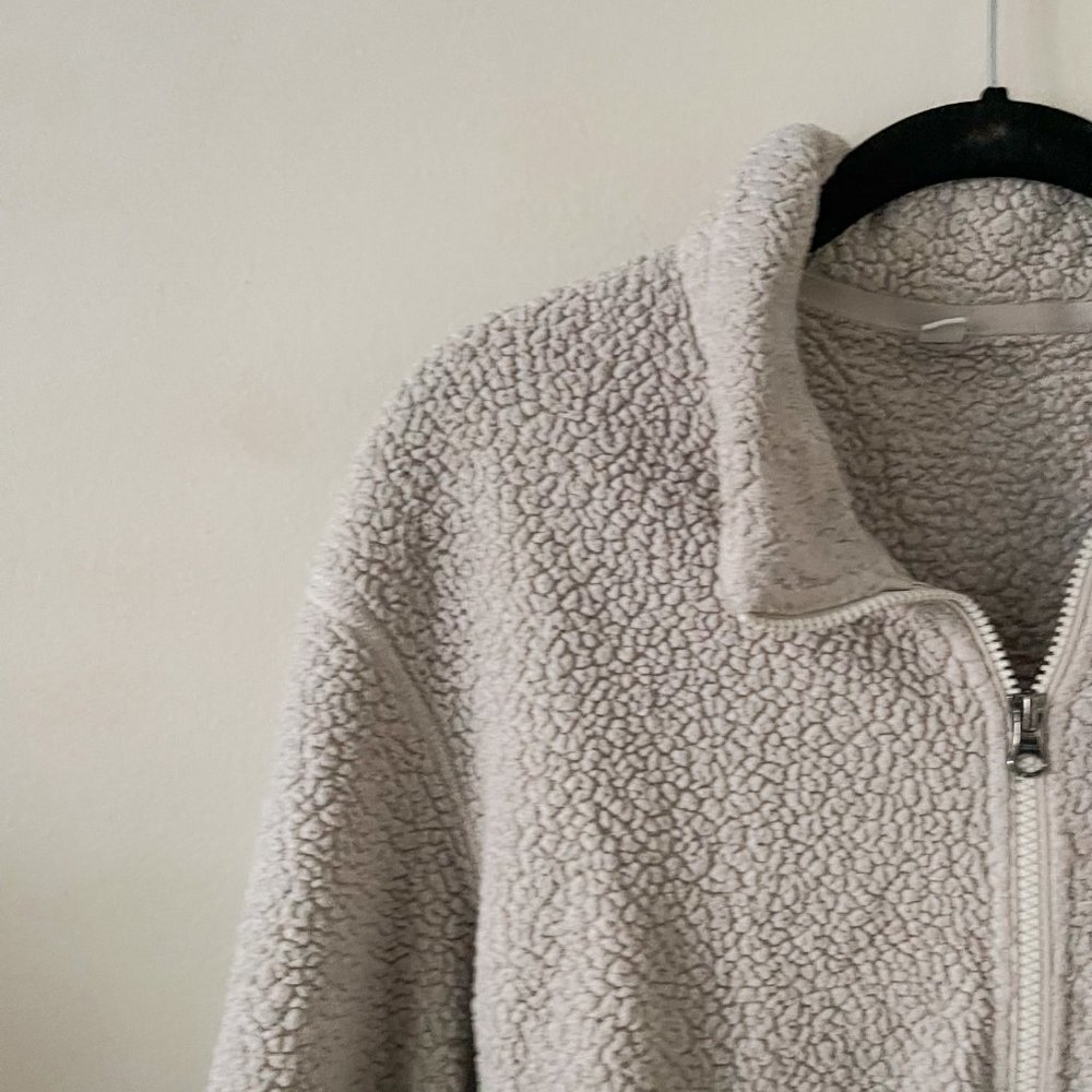 Uniqlo Sherpa Jacket - Picture 3 of 4